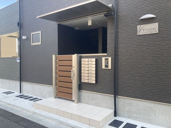 F+style大蓮北1号館のエントランス