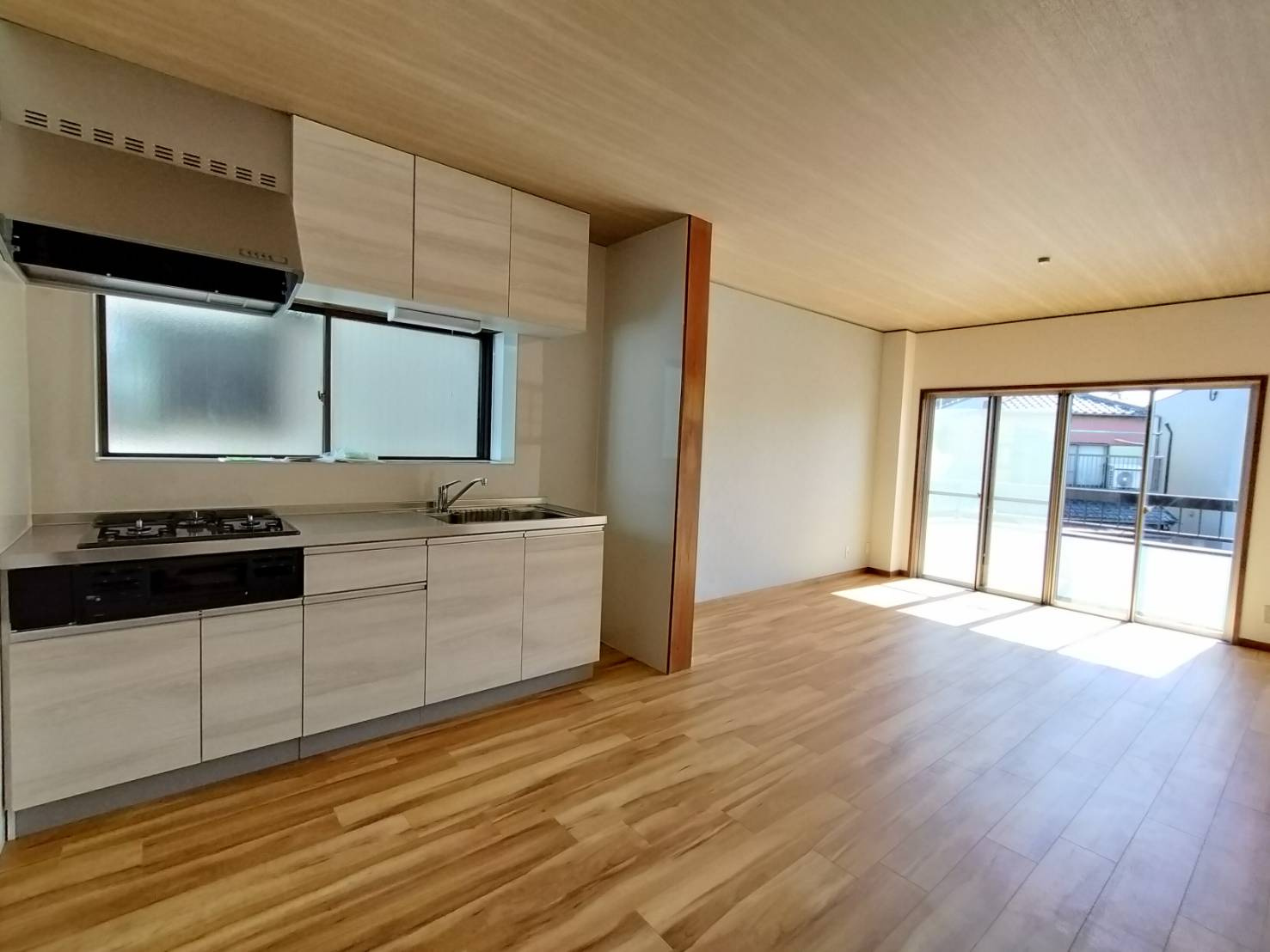 【居間・リビング】の画像