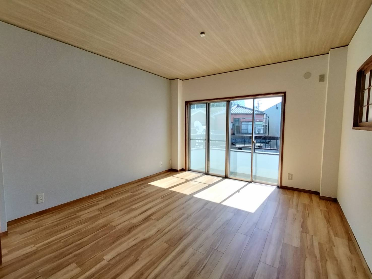 【居間・リビング】の画像