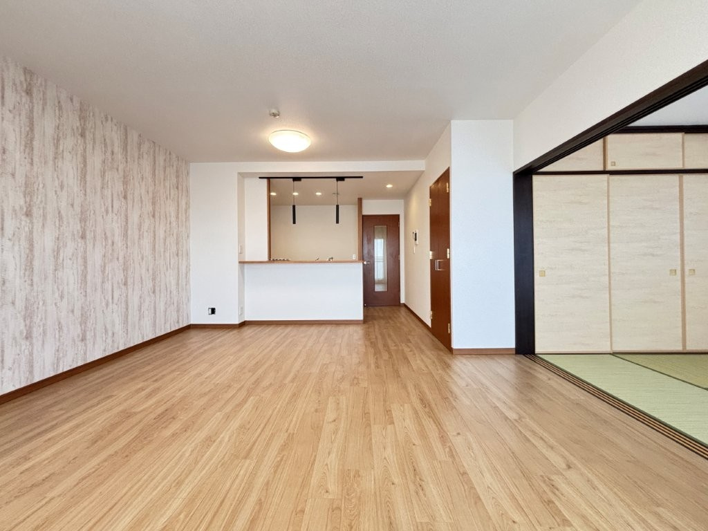 【居間・リビング】の画像