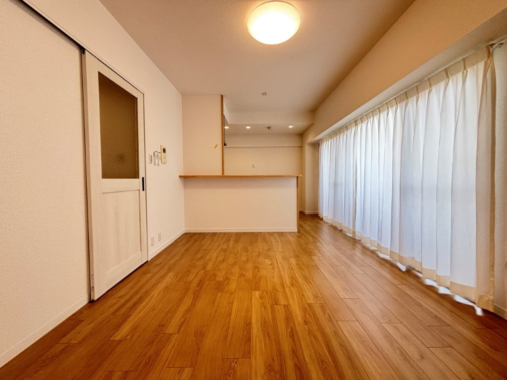 【居間・リビング】の画像