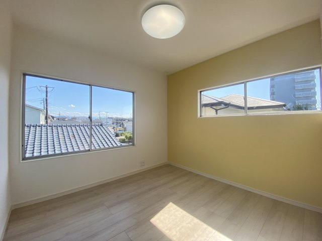 【洋室】 | 東区長嶺南5丁目