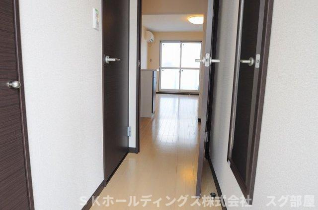 レオネクストＫＡＺＥの玄関