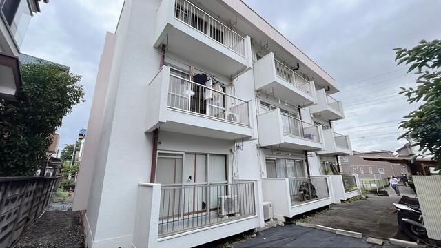 高杉マンションの外観