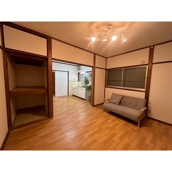 野村元町貸家の居間・リビング