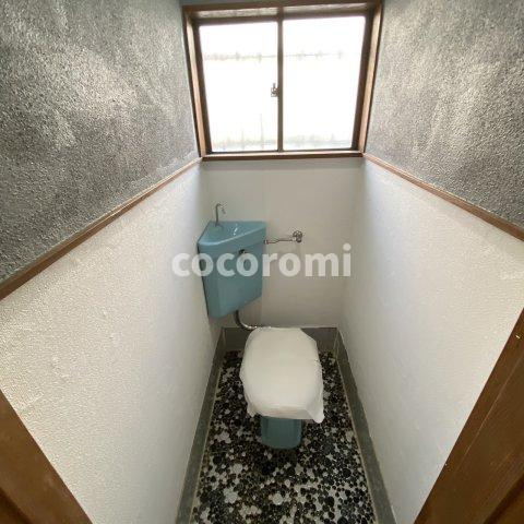 野村元町貸家のトイレ