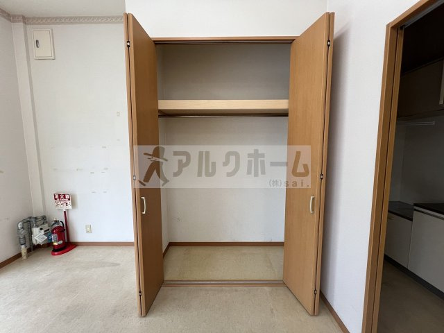 アゼリア柏原の内装