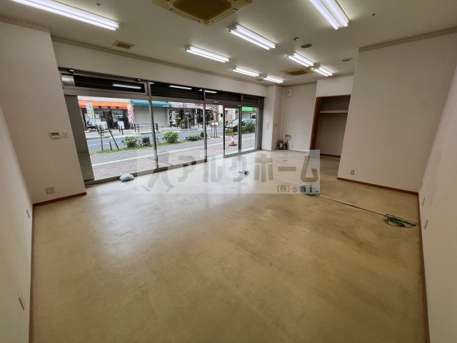 アゼリア柏原の内装