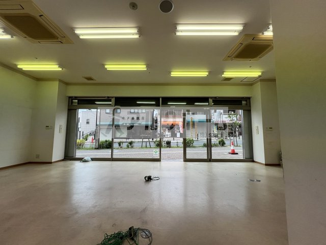 アゼリア柏原の内装