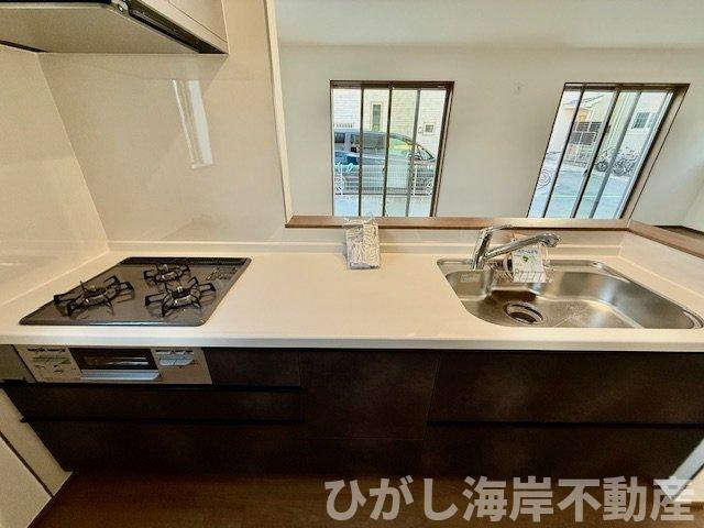 茅ヶ崎市円蔵1丁目　新築戸建　全２棟のキッチン|システムキッチン