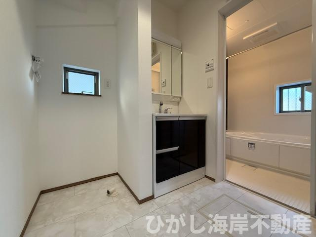 茅ヶ崎市円蔵1丁目　新築戸建　全２棟の脱衣所|脱衣スペース