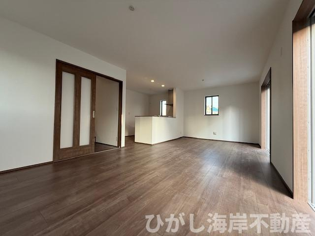 茅ヶ崎市円蔵1丁目　新築戸建　全２棟のダイニング|19帖　LDK