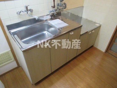 【キッチン】 | コーポ長堂（河内永和賃貸） | コンパクトなキッチンで掃除もラクラク