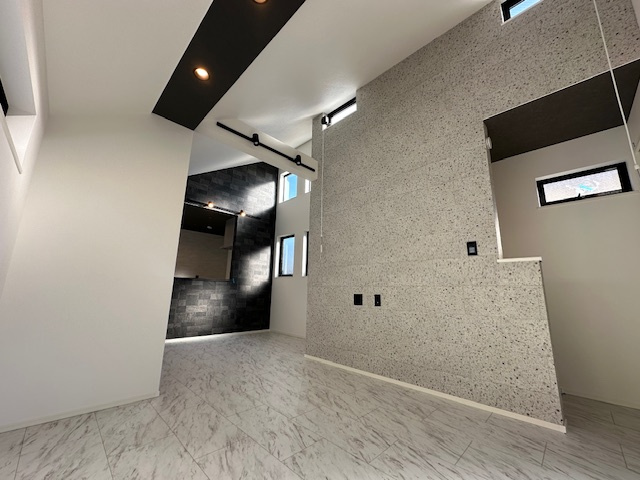 茅ヶ崎市松風台　新築戸建　全２棟の居間・リビング|15.75帖　LDK