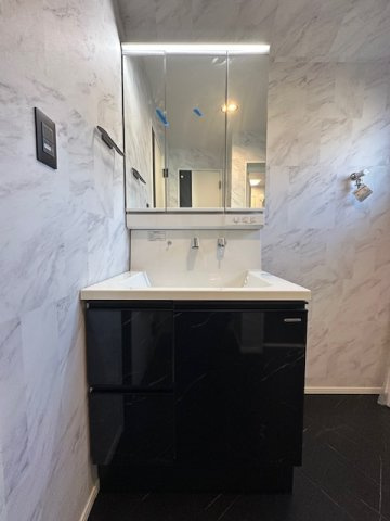 茅ヶ崎市松風台　新築戸建　全２棟の独立洗面台|洗面化粧台