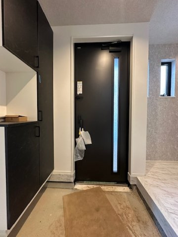 茅ヶ崎市松風台　新築戸建　全２棟の玄関|玄関