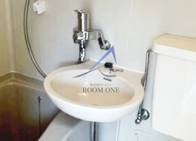 クボタビルの洗面所|洗面台です。