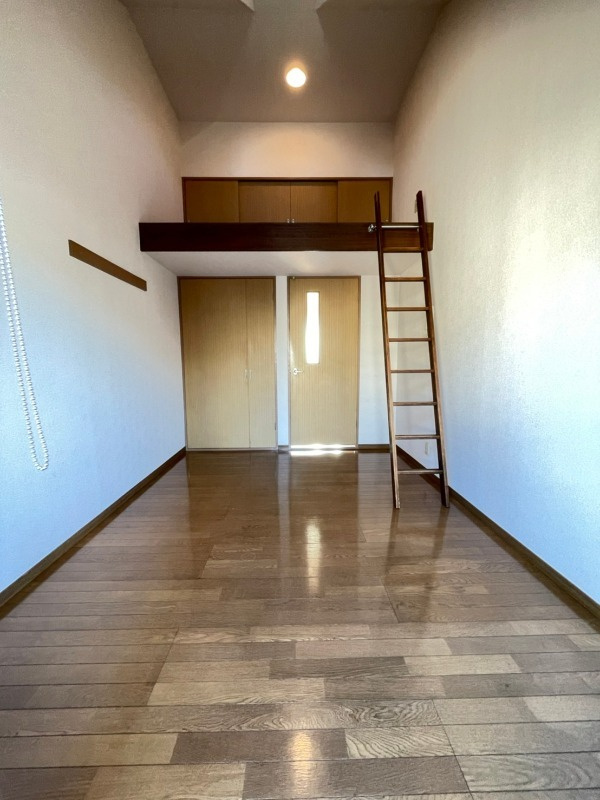 ビューティフルハイツAの洋室