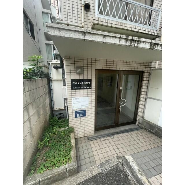 カスティル改代町のエントランス