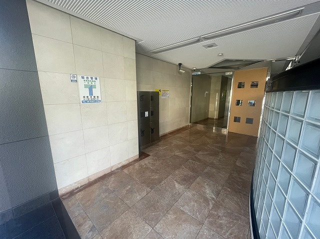 パレス東洋7号館のロビー