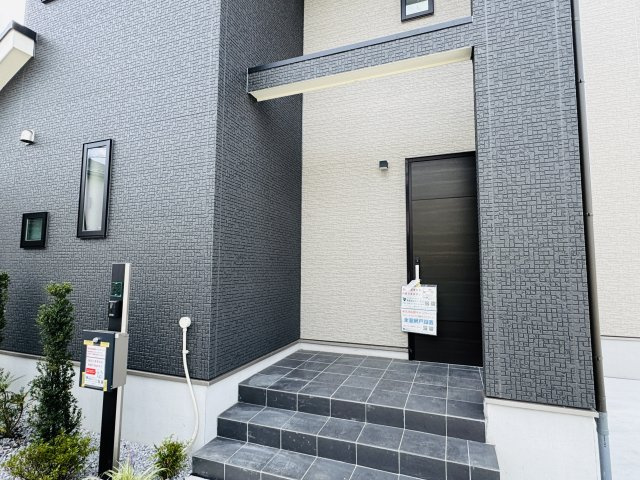 柏市布施新町４丁目新築戸建【富勢東小学校：9分】のエントランス|エントランス・玄関ポーチ
