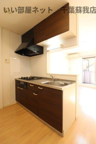 コスモス千葉寺の居間・リビング|ゆったりとしたリビングです