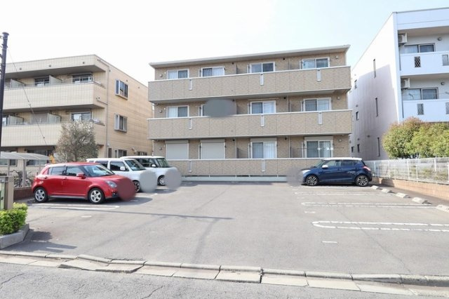 ベルフィーユ吾妻の駐車場|駐車場