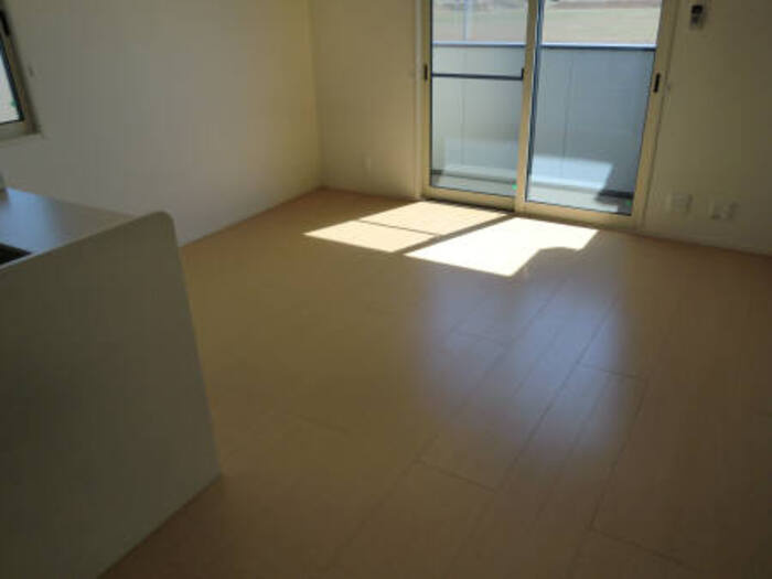 プラート Aの居間・リビング|居室全景(3号室)