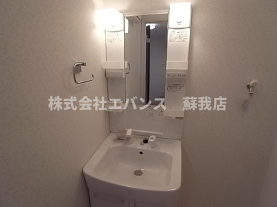 【独立洗面台】 | コスモス千葉寺 | 独立洗面台で身支度をすべて済ませてしまいましょう