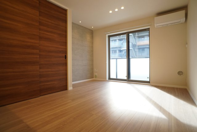 グランデアルベロ南八幡の駐車場|駐車場。現在、空き区画御座います♪