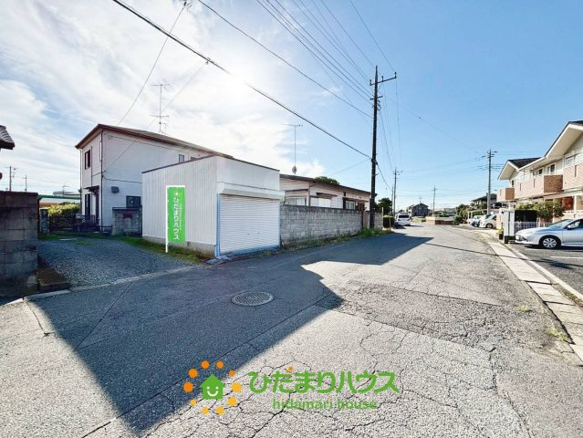 羽生市西5丁目　売地の前面道路含む現地写真