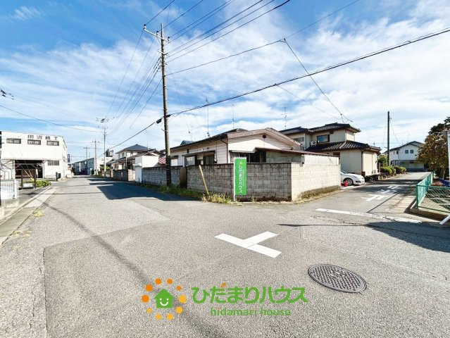羽生市西5丁目　売地の前面道路含む現地写真