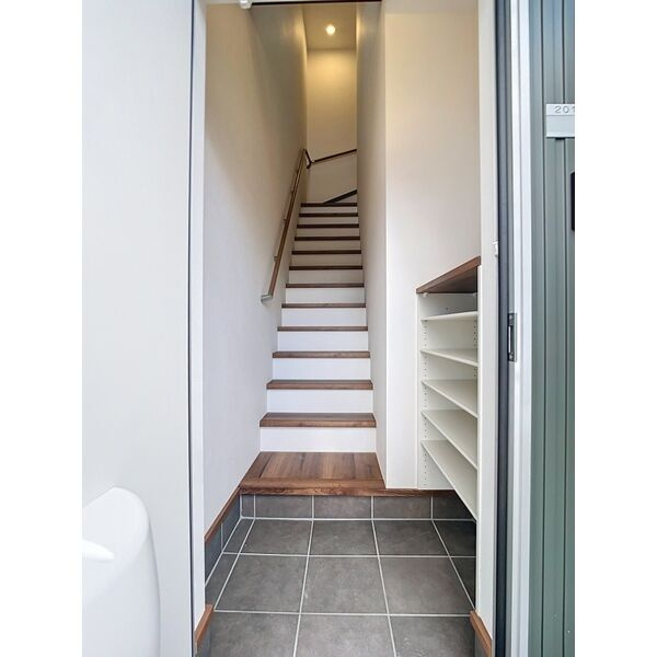 【新築】グリューンSの玄関