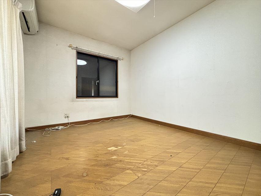 下高野貸店舗の洋室|明るい洋室です