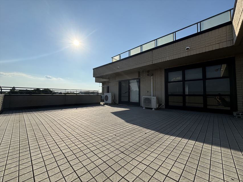 下高野貸店舗のバルコニー|バルコニーがあります