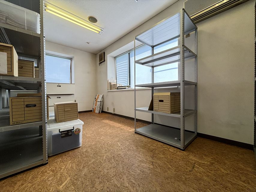 杉戸町堤根貸事務所の内装|物件の内装です