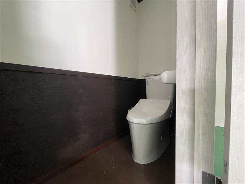 下野田貸店舗のトイレ|コンパクトで使いやすいトイレです