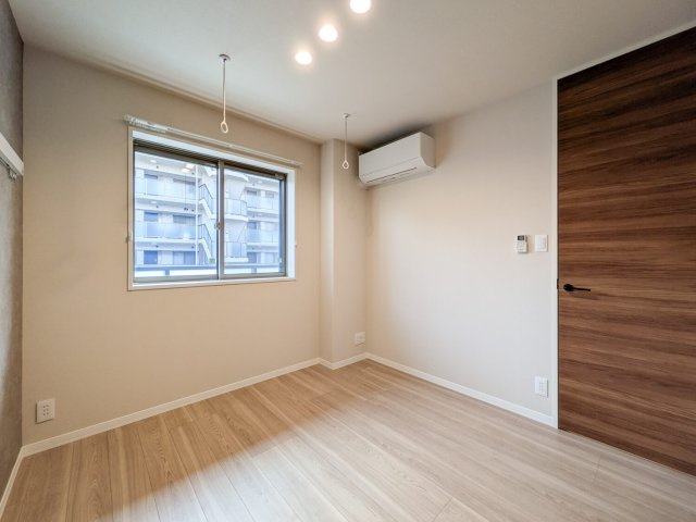 グランデアルベロ南八幡の寝室|洋室5.0帖♪