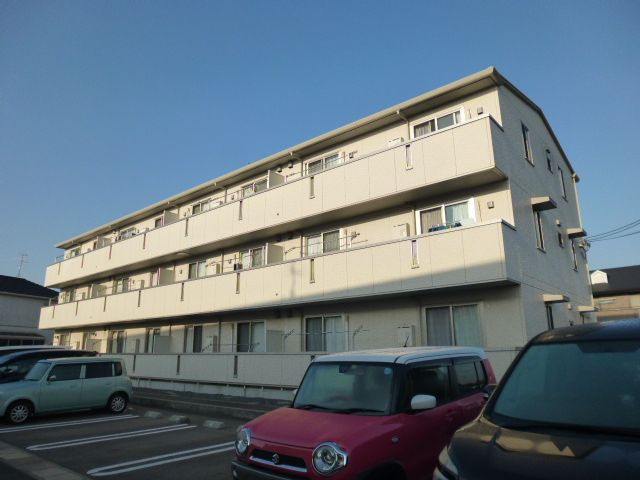 プラシード三宅