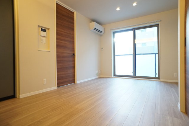 グランデアルベロ南八幡の居間・リビング