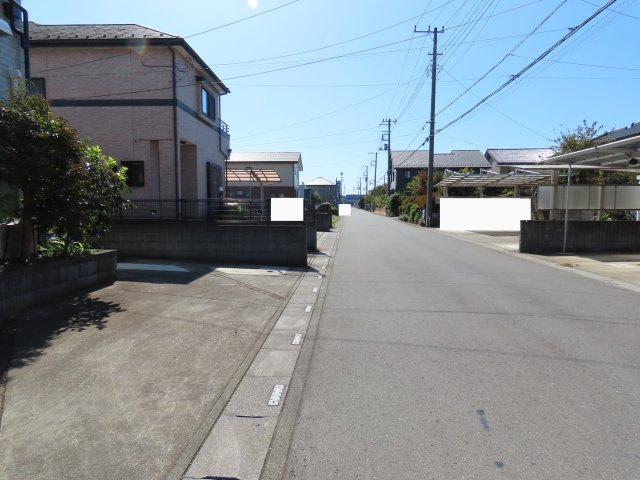 鶴ヶ島市柳戸町売地の前面道路含む現地写真