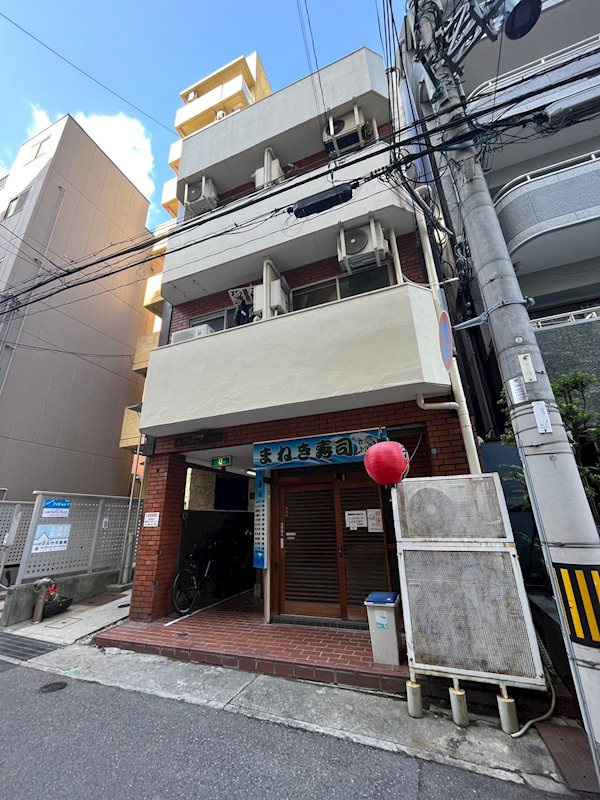 春日野道ロイヤルハイツの外観