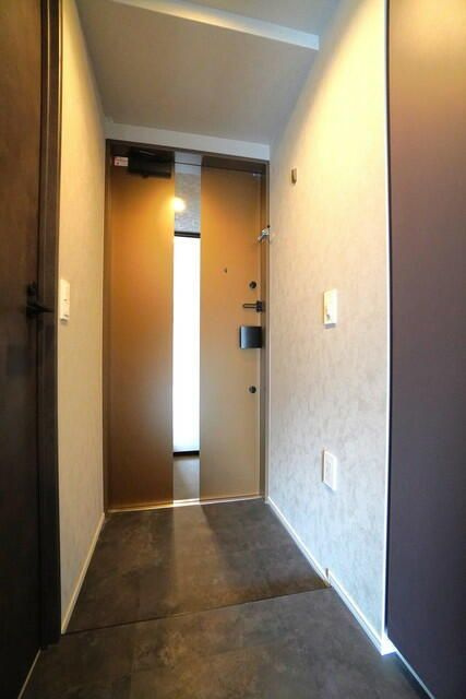 ザ・ライオンズフォーシア外神田の玄関