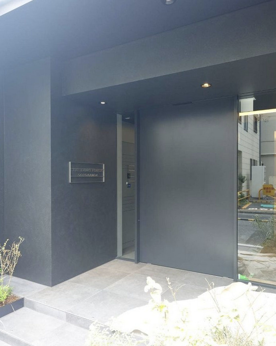 ザ・ライオンズフォーシア外神田のエントランス