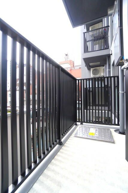 ザ・ライオンズフォーシア外神田のバルコニー