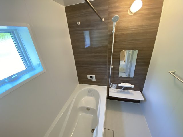 【双葉郡広野町／1号棟】　あると嬉しい家電プレゼントキャンペーの浴室|同施工◆ユニットバスの写真です◆　フルオート機能で、時間帯を気にせず、家族全員が暖かい湯船に浸かることができます。　一日の疲れを癒してくれそうですね♪