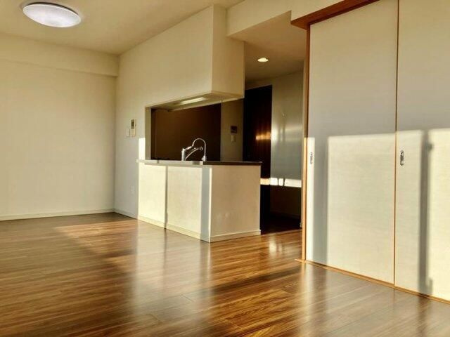 ライオンズ久米川美彩の杜の居間・リビング