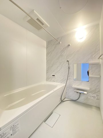 【新築】RESI NAGAI(レジナガイ)Ⅰの浴室
