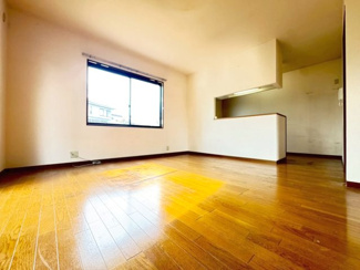 【居間・リビング】 | 豊中市東豊中町1丁目貸家