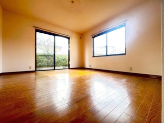 【居間・リビング】 | 豊中市東豊中町1丁目貸家